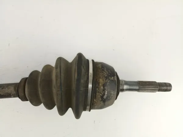 Semieje delantero izquierdo 7701348098 Renault (RVI)