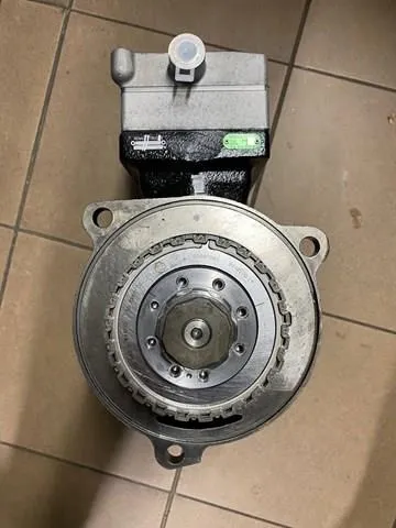 Compresor de suspensión neumática 22016995 Volvo