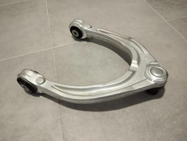 Brazo superior derecho de la suspensión delantera 50539880 Fiat/Alfa/Lancia