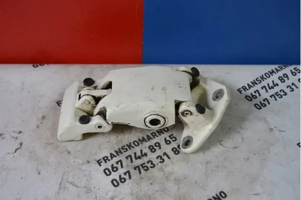 Bisagra de la puerta trasera batiente 5801528686 Iveco