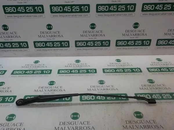 Brazo del limpiaparabrisas Opel Zafira C