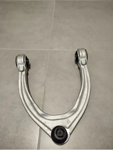 Brazo superior derecho de la suspensión delantera 50539880 Fiat/Alfa/Lancia