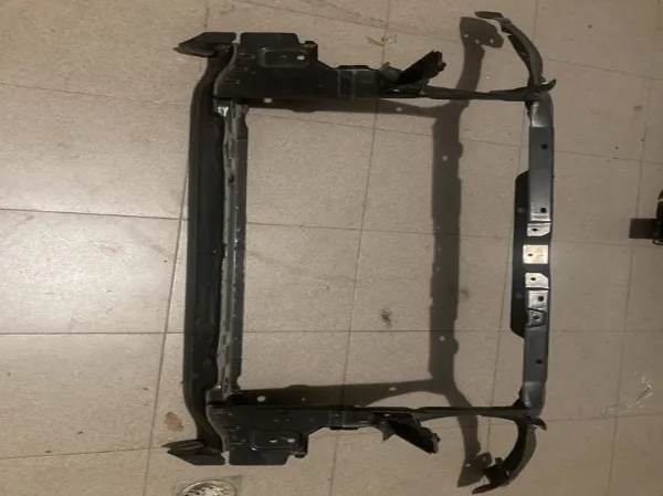 Soporte de radiador 532011A340 Toyota