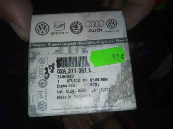 Piñón dentado, 5a marcha 02A311361L VAG