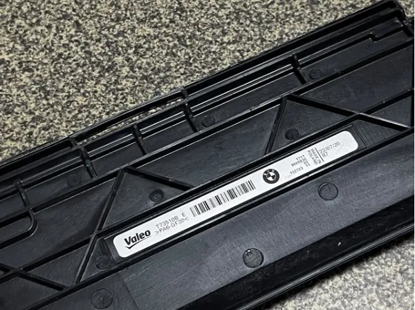 17118666836 BMW Deflector de aire, radiador, superior